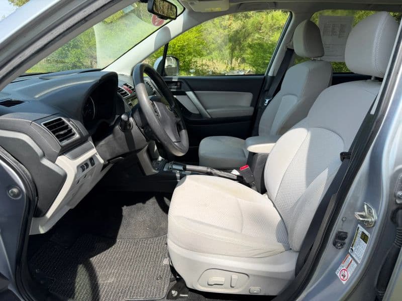 2016 Subaru Forester 2.5i Premium Sport Utility 4D — photo 13 of 28