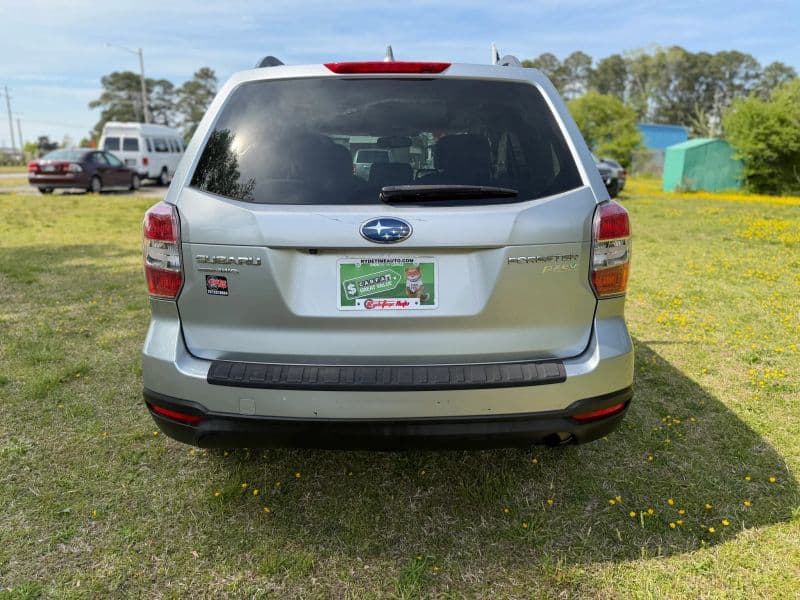 2016 Subaru Forester 2.5i Premium Sport Utility 4D — photo 7 of 28