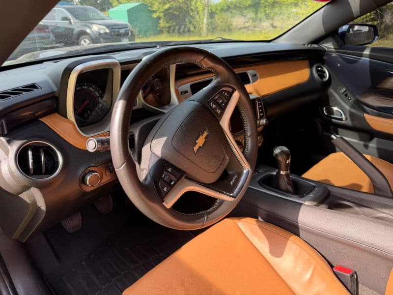 2013 Chevrolet Camaro SS Coupe 2D — photo 13 of 27
