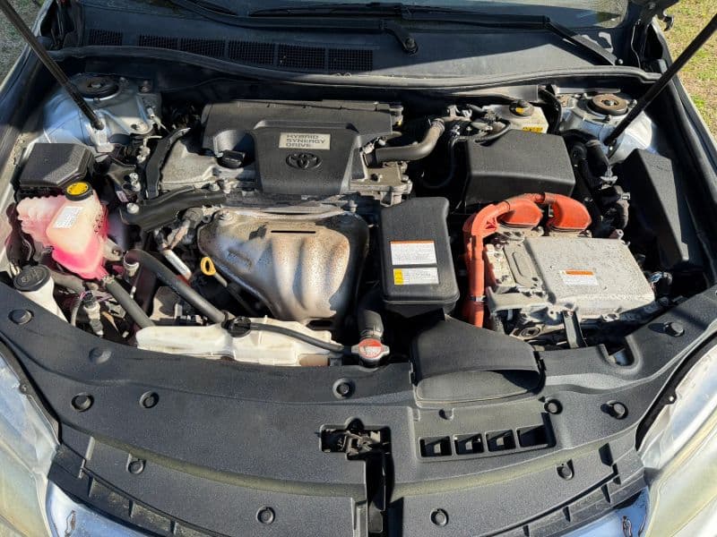 2016 Toyota Camry Hybrid SE Sedan 4D — photo 10 of 24