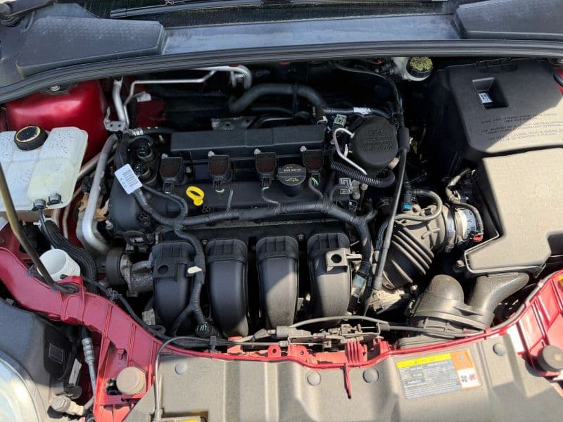 2012 Ford Focus SE Hatchback 4D — photo 10 of 25