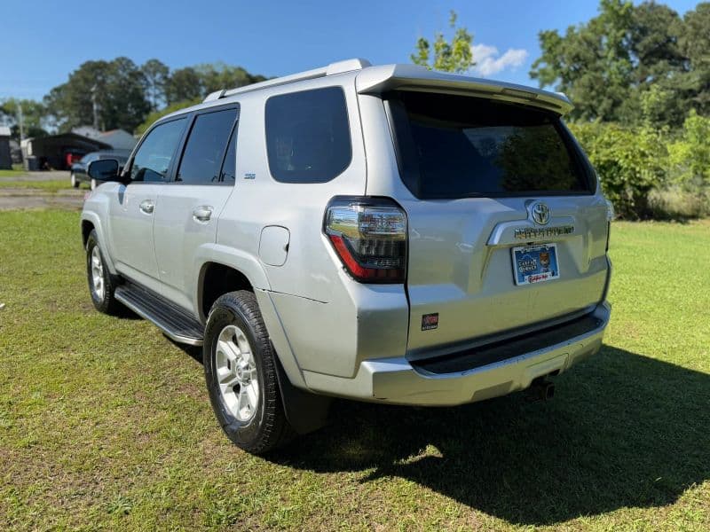 2016 Toyota 4Runner SR5 Premium Sport Utility 4D — photo 8 of 25