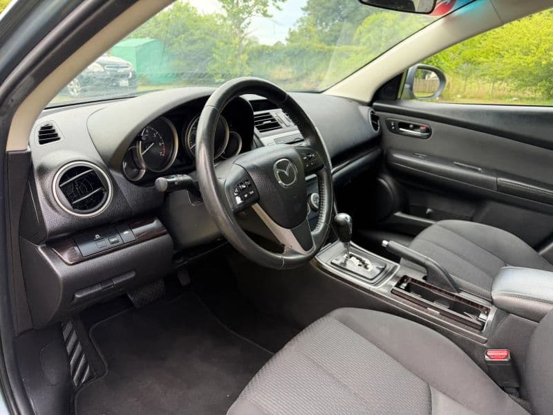 2013 MAZDA MAZDA6 i Touring Sedan 4D — photo 12 of 26
