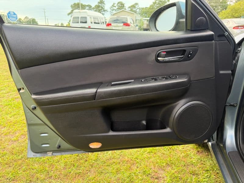 2013 MAZDA MAZDA6 i Touring Sedan 4D — photo 11 of 26