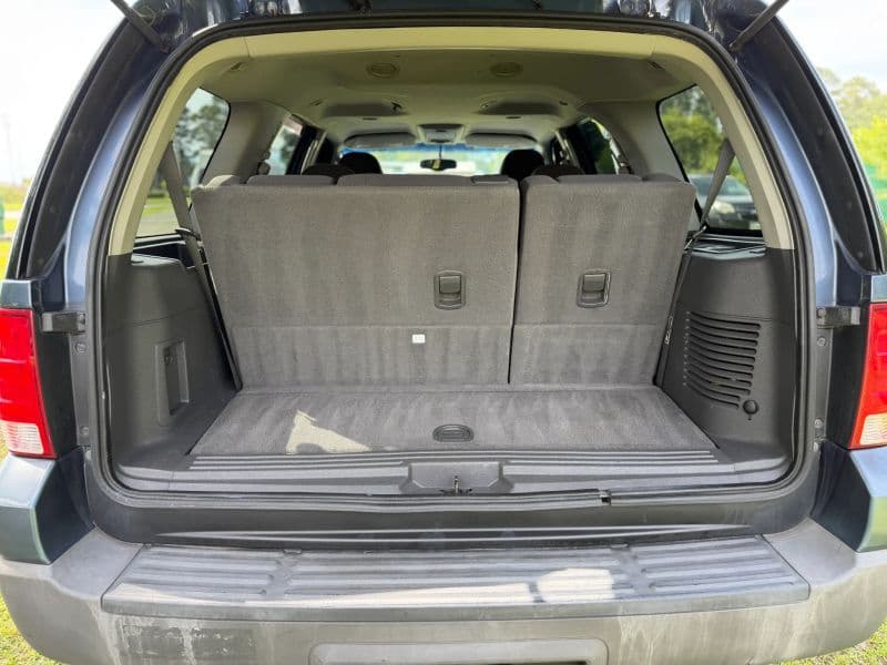 2003 Ford Expedition XLT Sport Utility 4D — photo 9 of 23