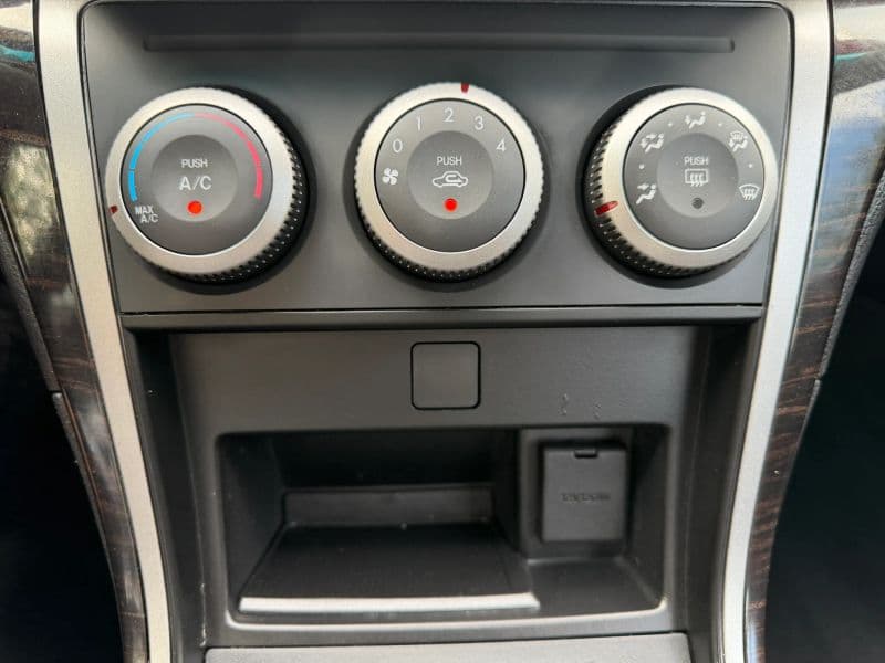2013 MAZDA MAZDA6 i Touring Sedan 4D — photo 21 of 26