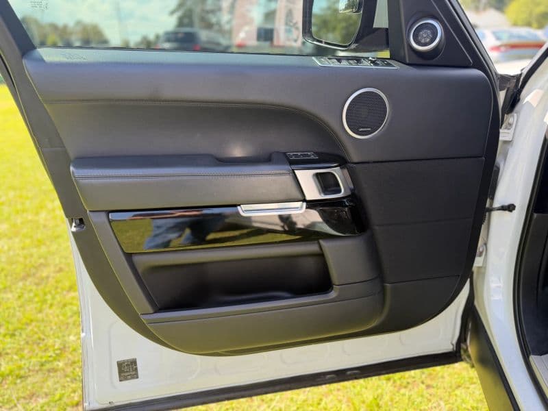 2016 Land Rover Range Rover HSE Sport Utility 4D — photo 10 of 24