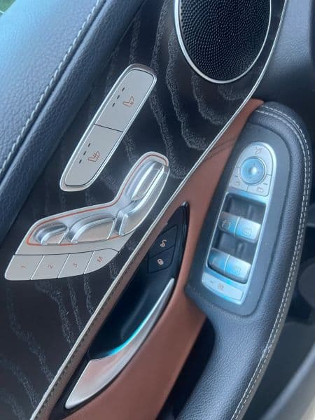 2018 Mercedes-Benz GLC GLC 300 4MATIC Sport Utility 4D — photo 7 of 12