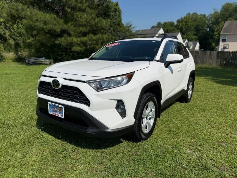2019 Toyota RAV4 XLE Sport Utility 4D — photo 2 of 29