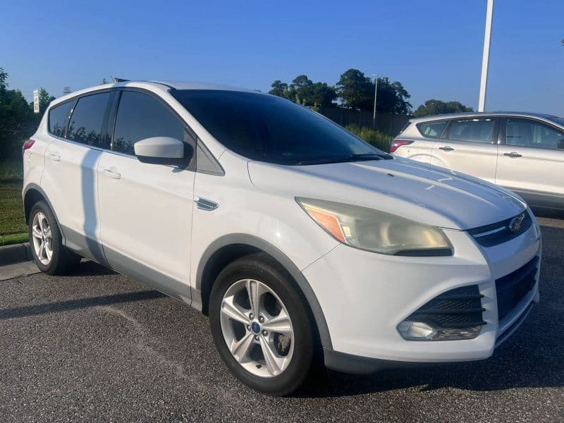 2013 Ford Escape SE Sport Utility 4D — photo 2 of 9