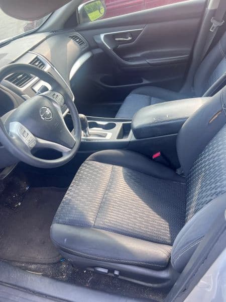 2016 Nissan Altima 2.5 S Sedan 4D — photo 4 of 8