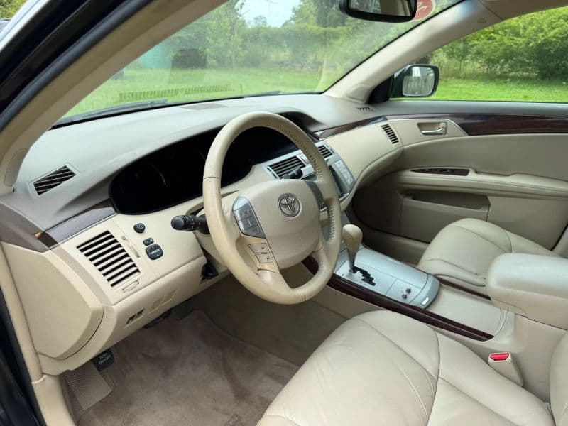 2008 Toyota Avalon XLS Sedan 4D — photo 12 of 30