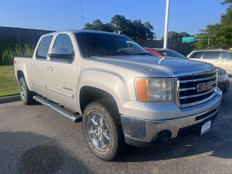 2012 GMC Sierra 1500 Crew Cab SLT Pickup 4D 5 3/4 ft — photo 2 of 8