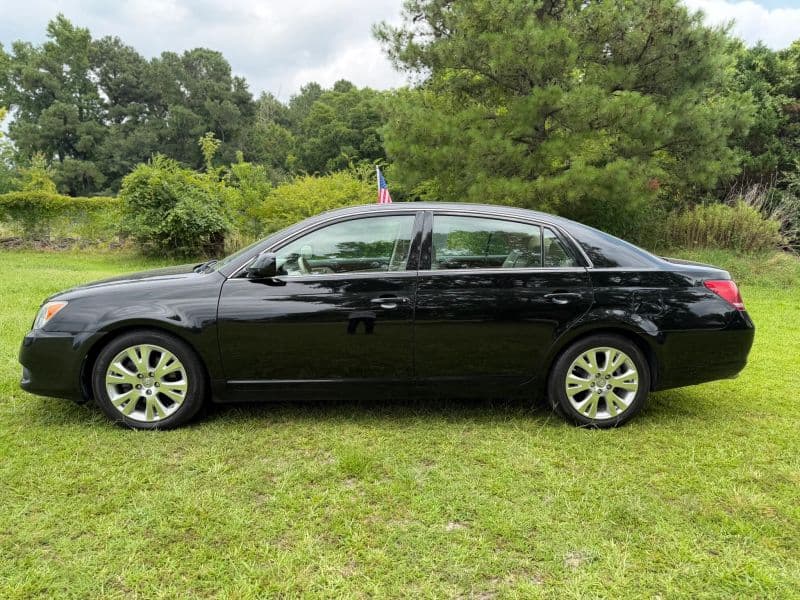 2008 Toyota Avalon XLS Sedan 4D